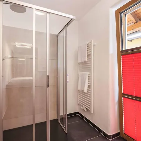 Garni Zum Schwan Hotel *